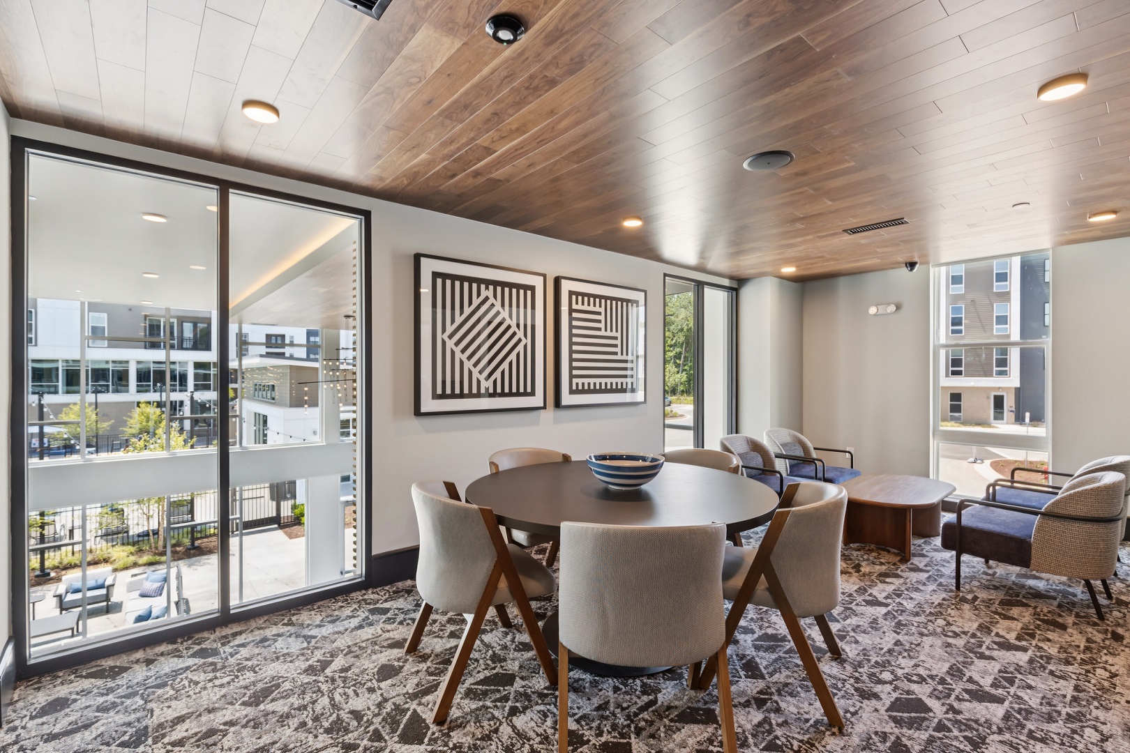 AuraFifty4-Luxury-Community-Coworking-Lounge-in-Chapel-Hill-North-Carolina
