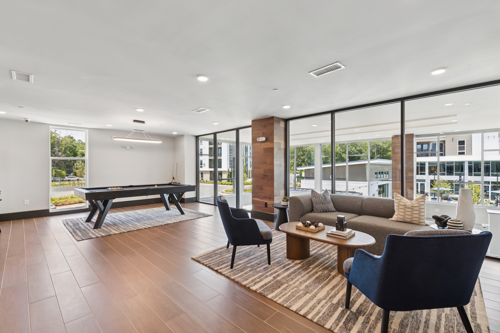 AuraFifty4-Luxury-Community-Clubhouse-in-Chapel-Hill-North-Carolina