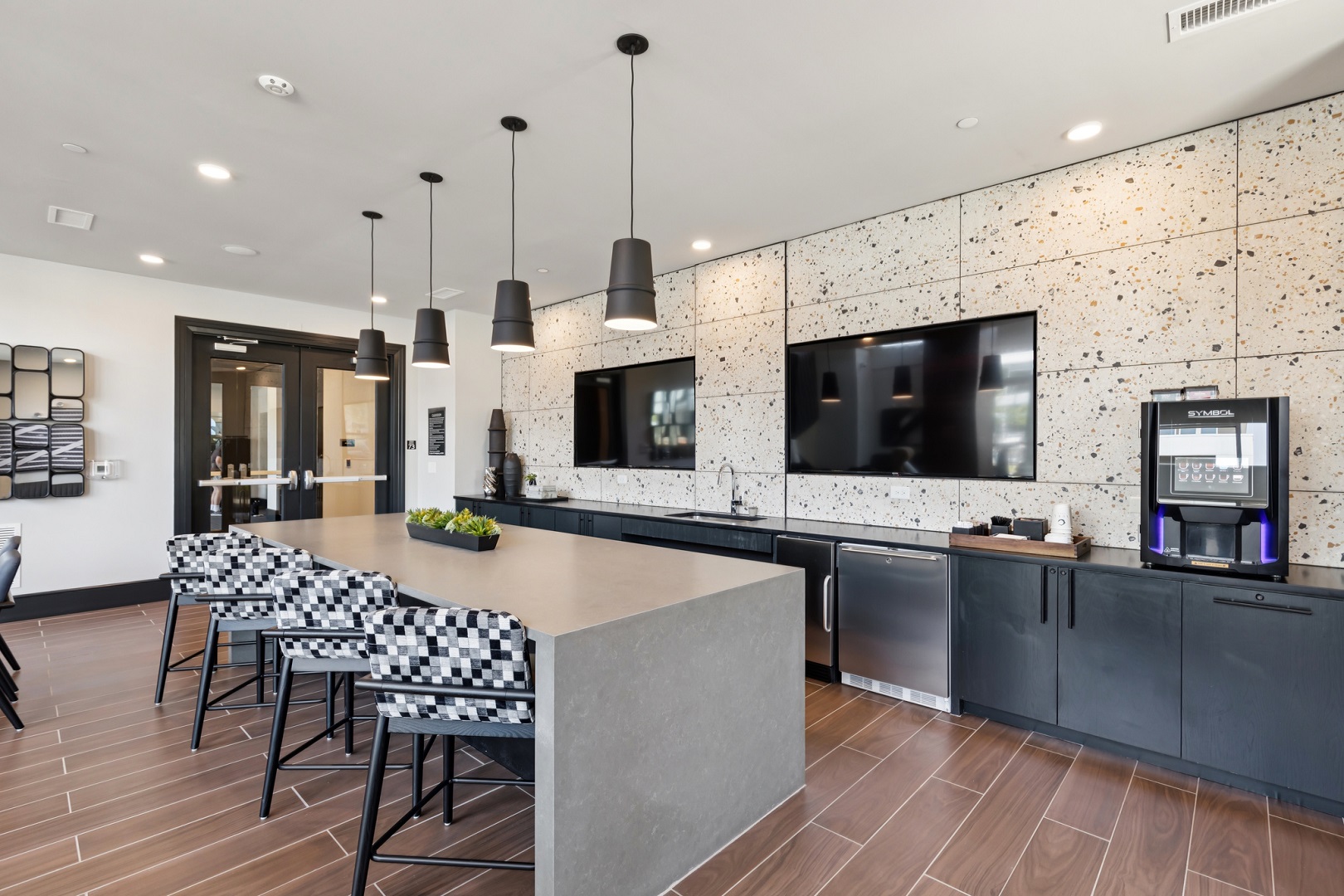 AuraFifty4-Luxury-Community-Clubhouse-in-Chapel-Hill-North-Carolina