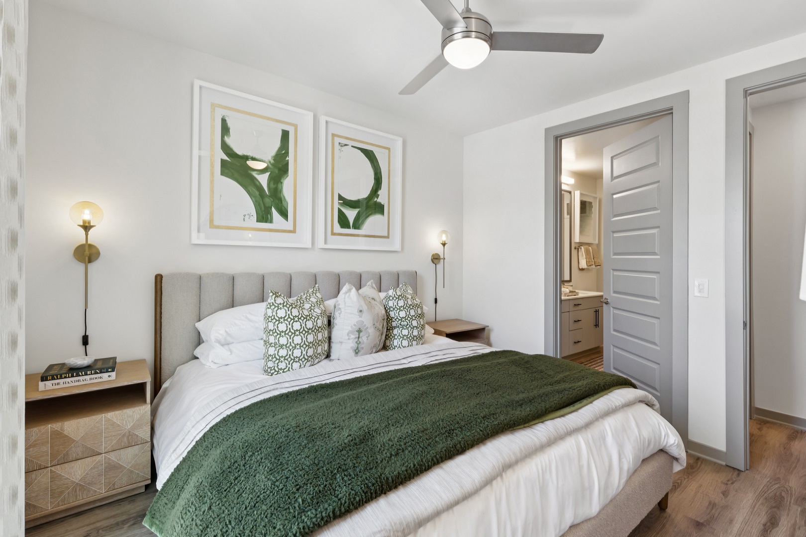 AuraFifty4-Luxury-Community-Bedroom-in-Chapel-Hill-North-Carolina