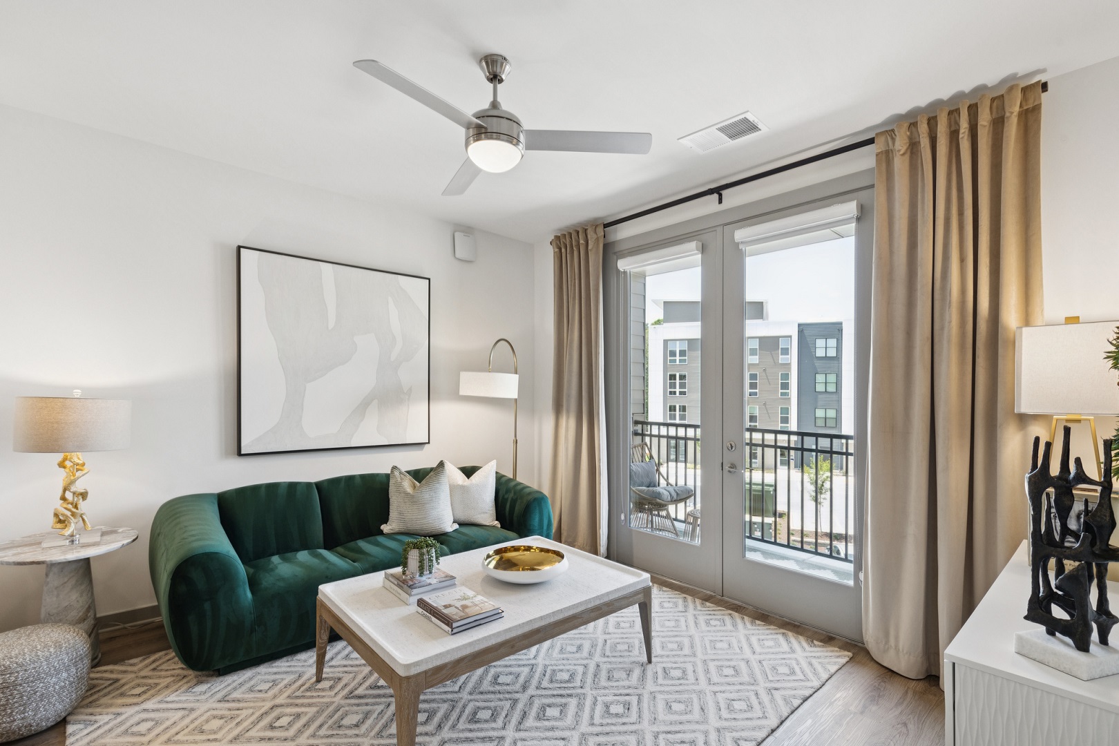 AuraFifty4-Luxury-Community-Living-Room-in-Chapel-Hill-North-Carolina