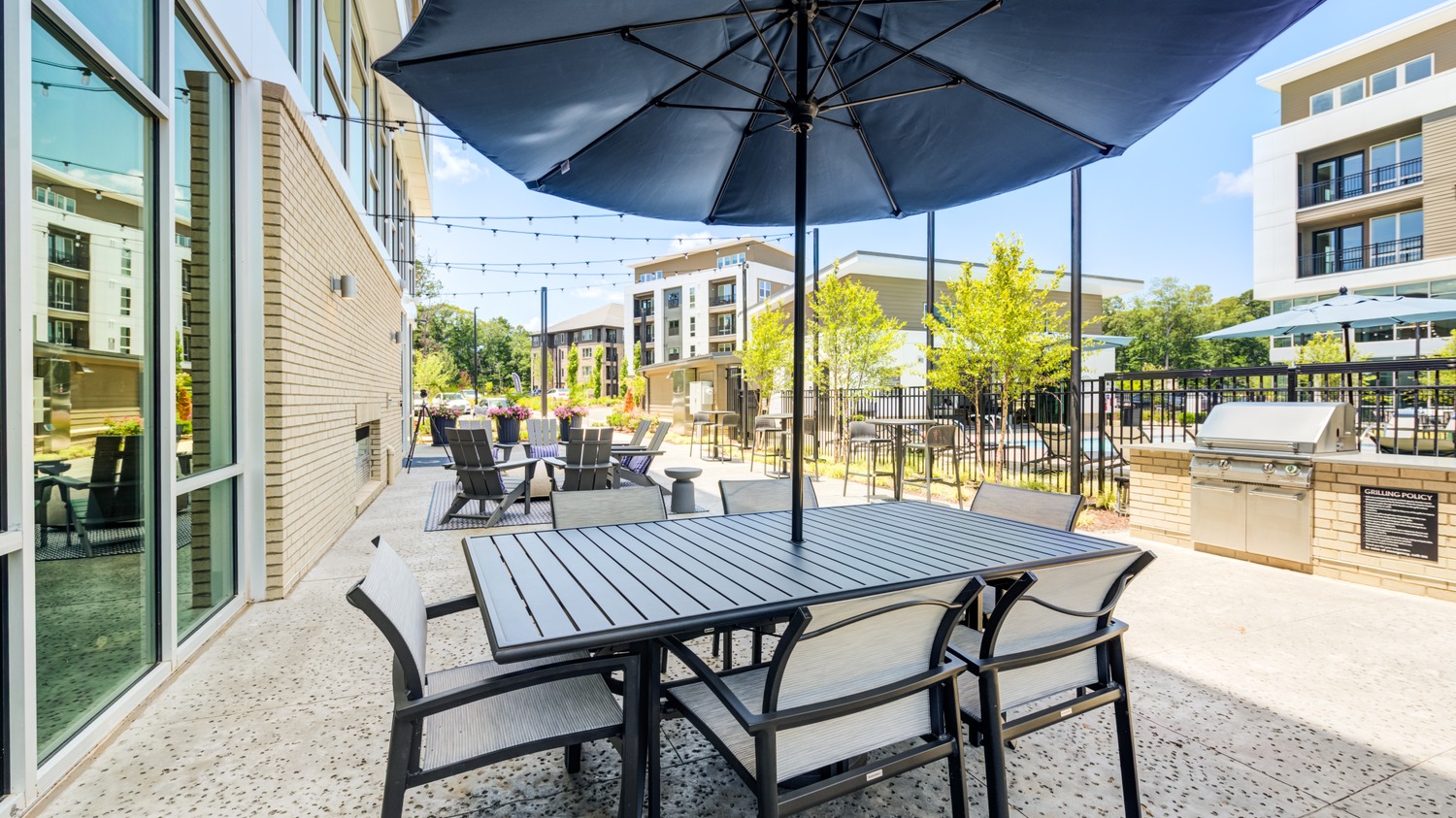 AuraFifty4-Luxury-Community-Outdoor-Lounge-in-Chapel-Hill-North-Carolina